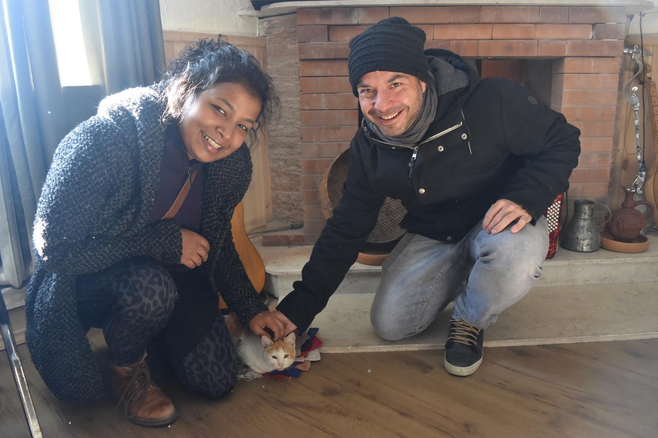 Qusha Guesthouse Meeting In The Mountains And Views Kazbegi Esterno foto