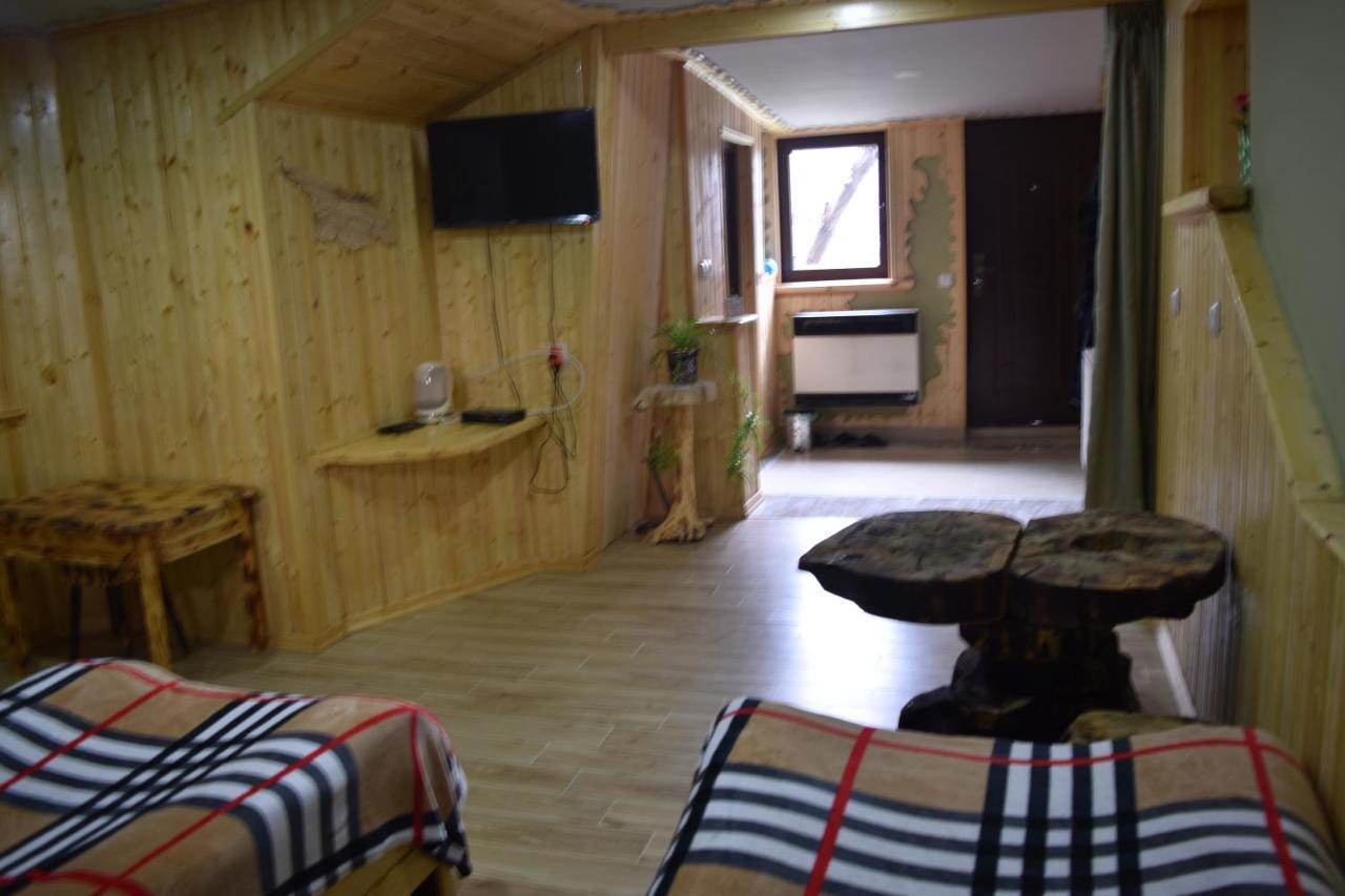 Qusha Guesthouse Meeting In The Mountains And Views Kazbegi Esterno foto